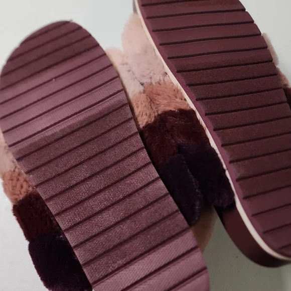 Women time and tru fur slide brand new size 11 - Picture 5 of 6